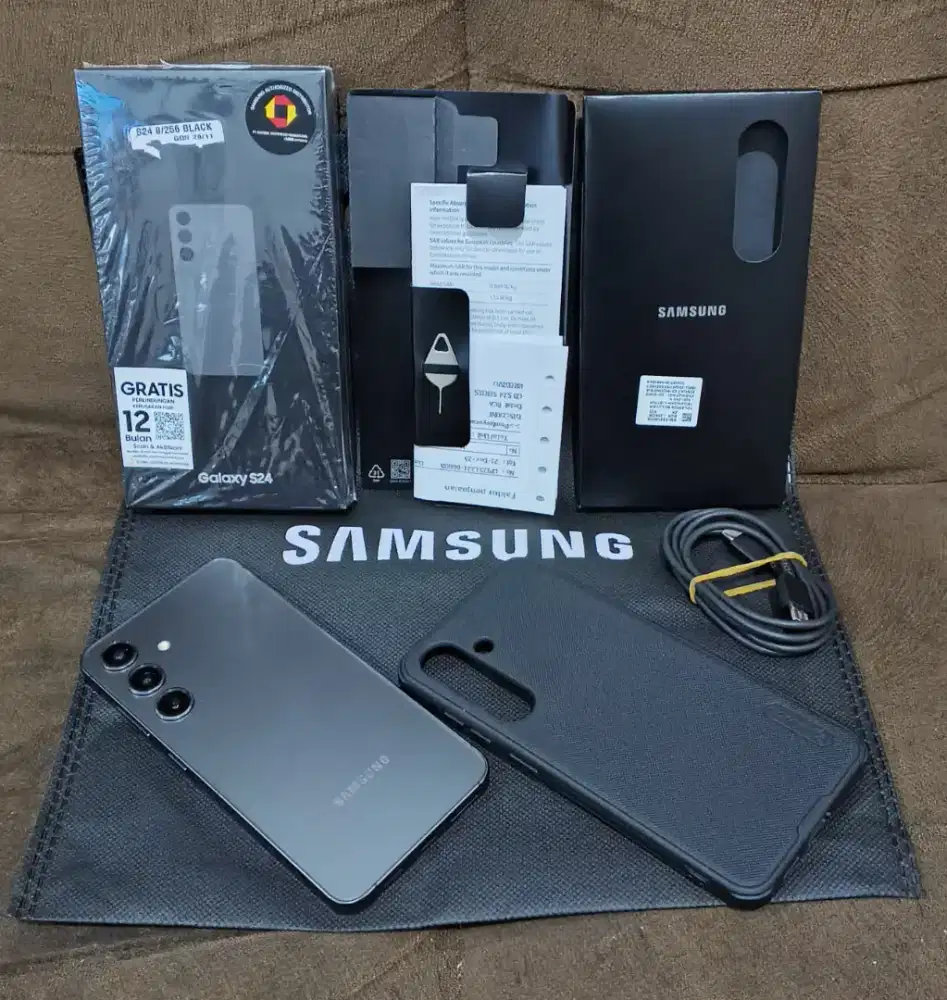 Samsung Galaxy S24 8/256 Black PERFECT Resmi 12/26 BONUS Nilkin Temper