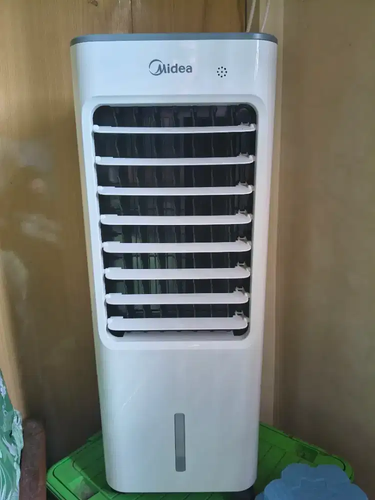 Air coler midea 4,8 liter  ac 100 18 B humidifier  dan ice pack
