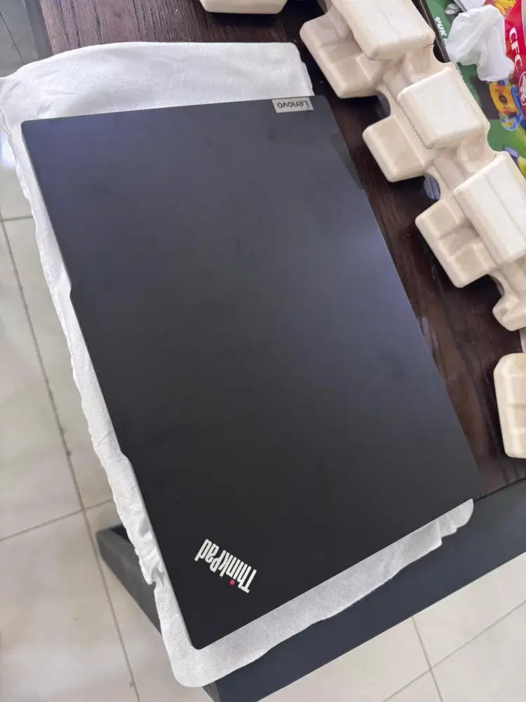 Laptop Lenovo E14 Gen 6 Baru