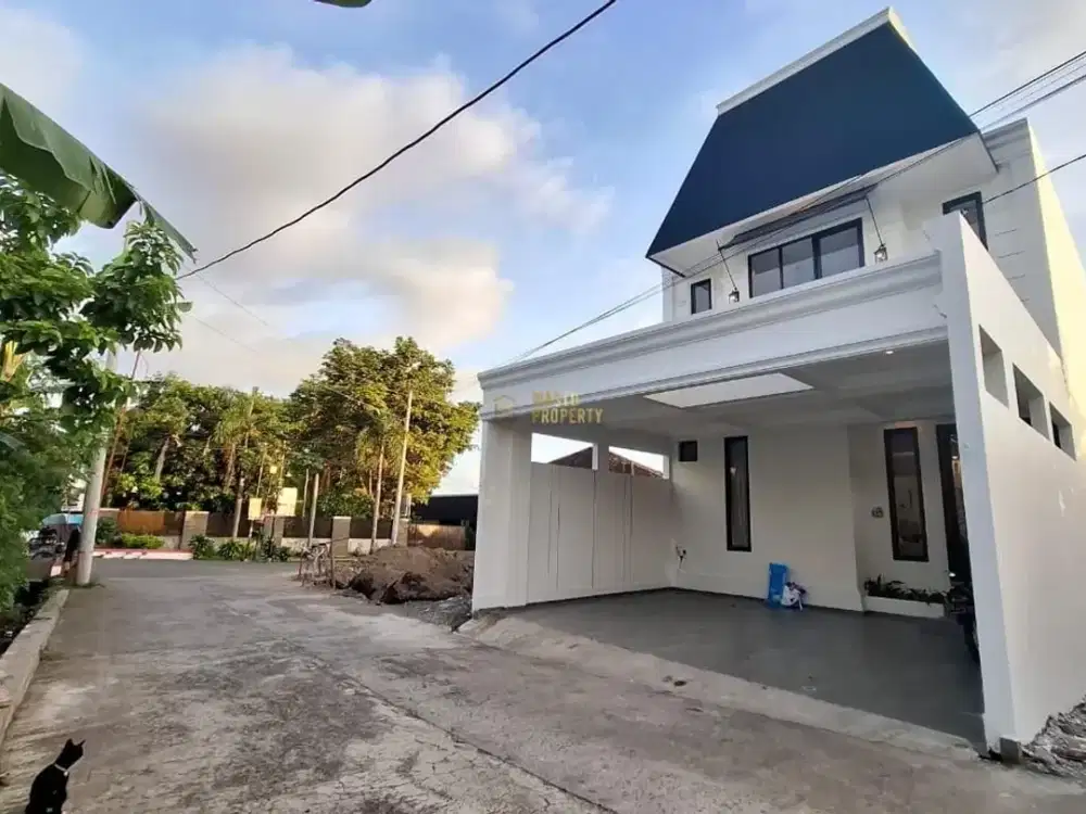 RUMAH SIAP HUNI, 2 LANTAI FULL FURNISHED DI MAGUWOHARJO 10 MENIT KE MALL AMPLAZ