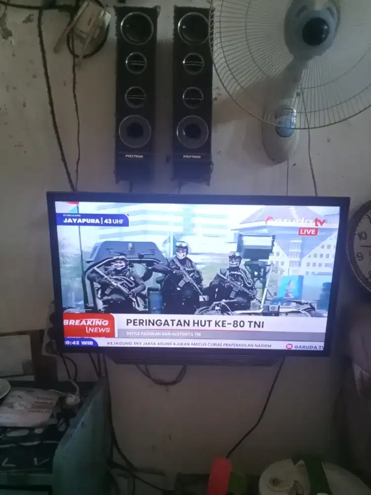 tv polytron Cinemax 32 in