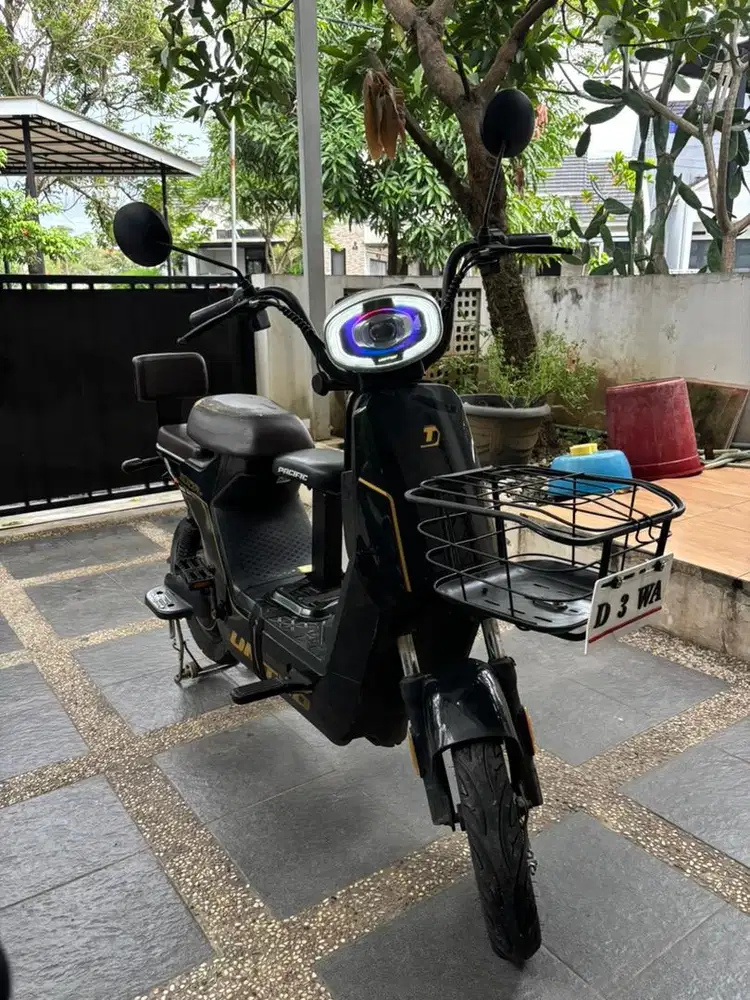 Sepeda listrik United Salvador 2.0