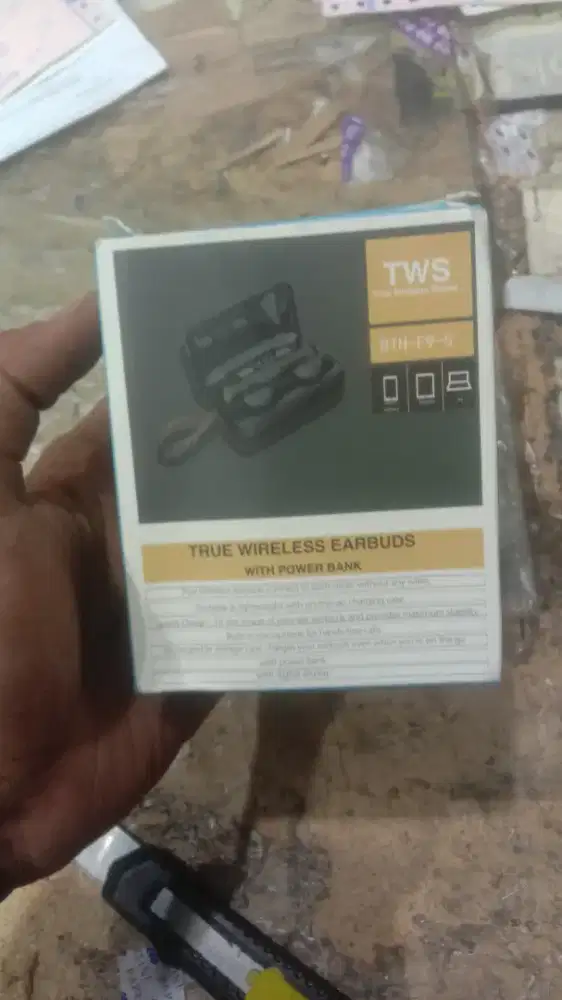 Silahkan headset nya