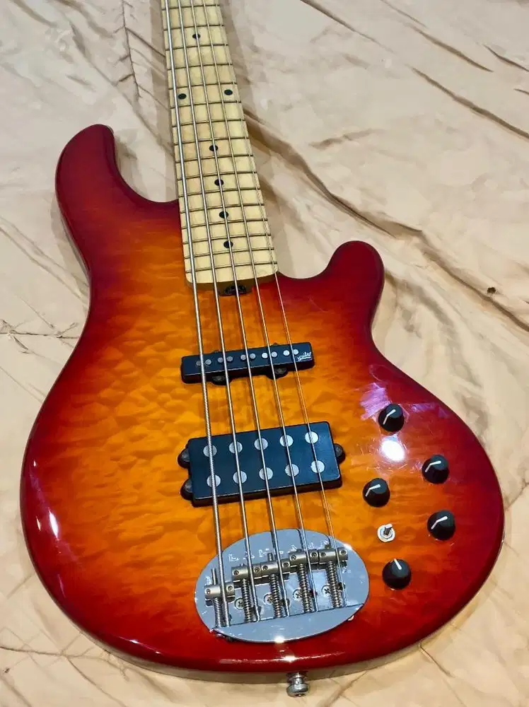 Lakland skyline japan series