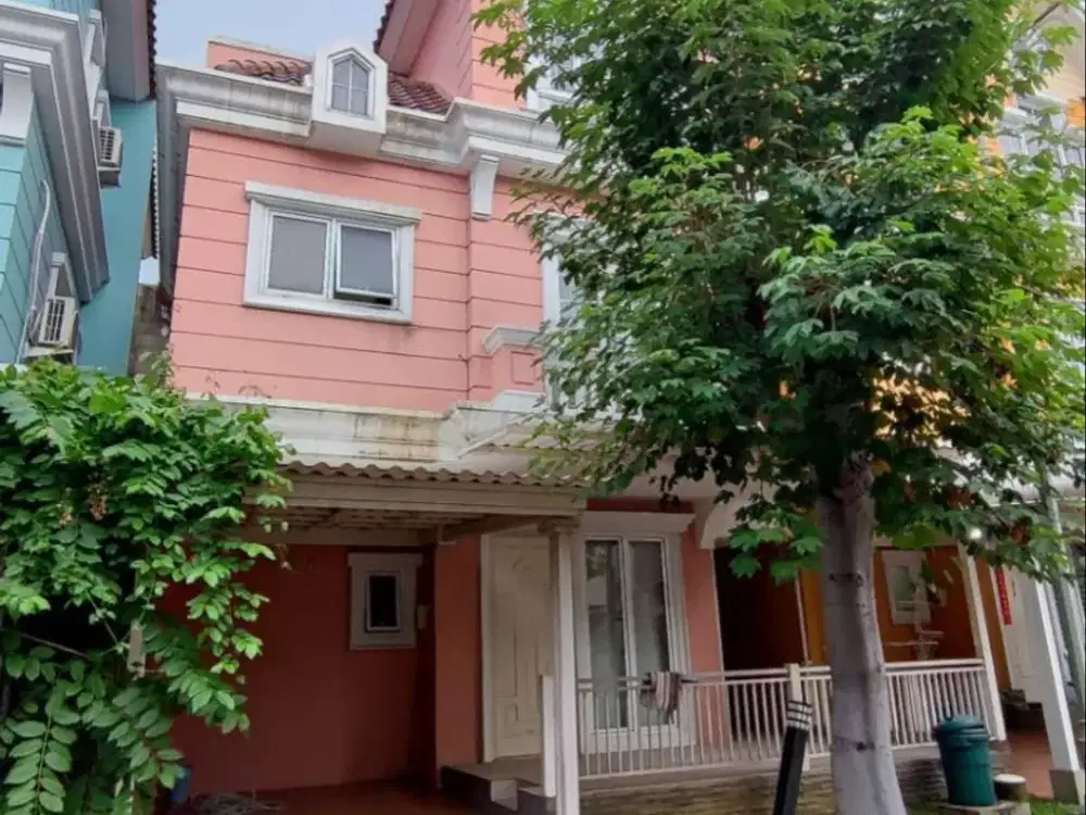 Dijual Rumah Semi Furnished Omaha Village Gading Serpong, Tangerang