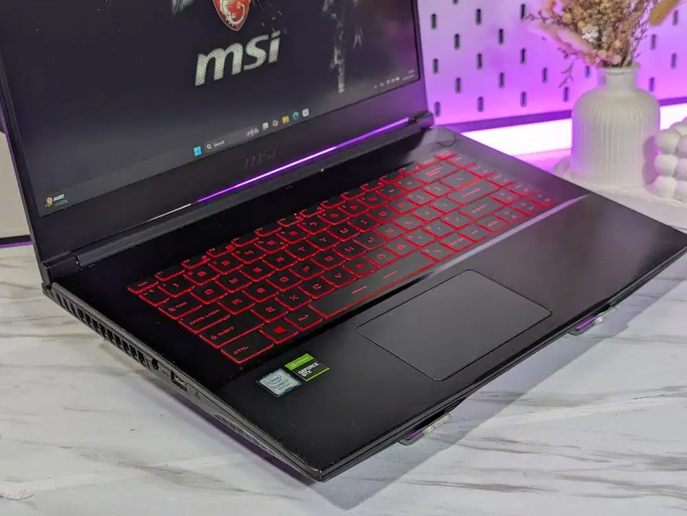MSI GF63THIN i7-9750H RAM 8 GB SSD 512 GB GTX 1650TI Mulus
