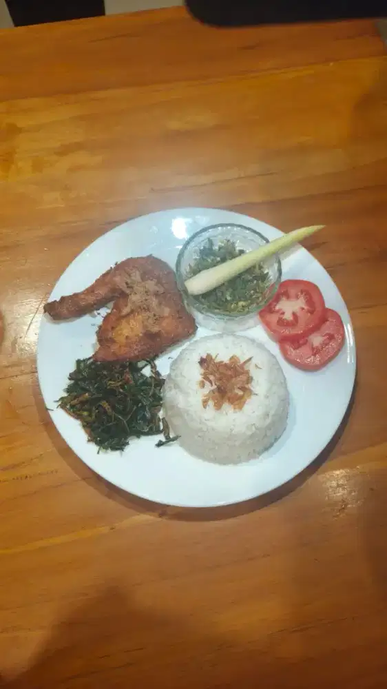 Koki perempuan berpengalaman