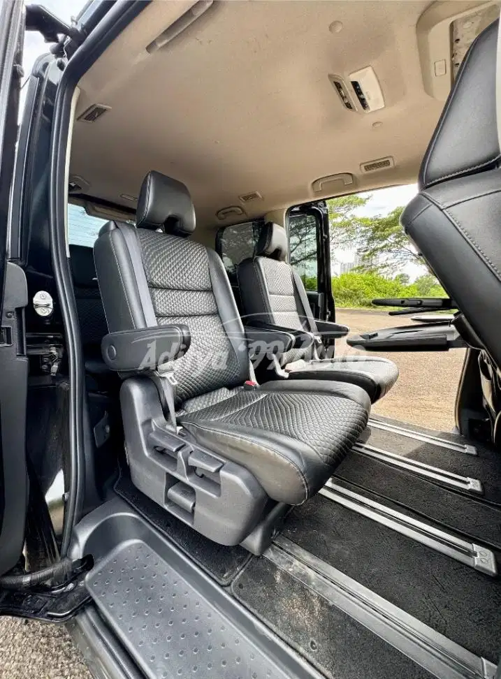 DP 5JT AJA! NISSAN SERENA HWS 2020/2019 AT HARGA MURAH