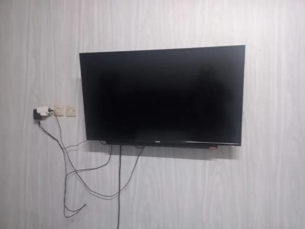 TV Android / Smart TV merek akira 43 inch