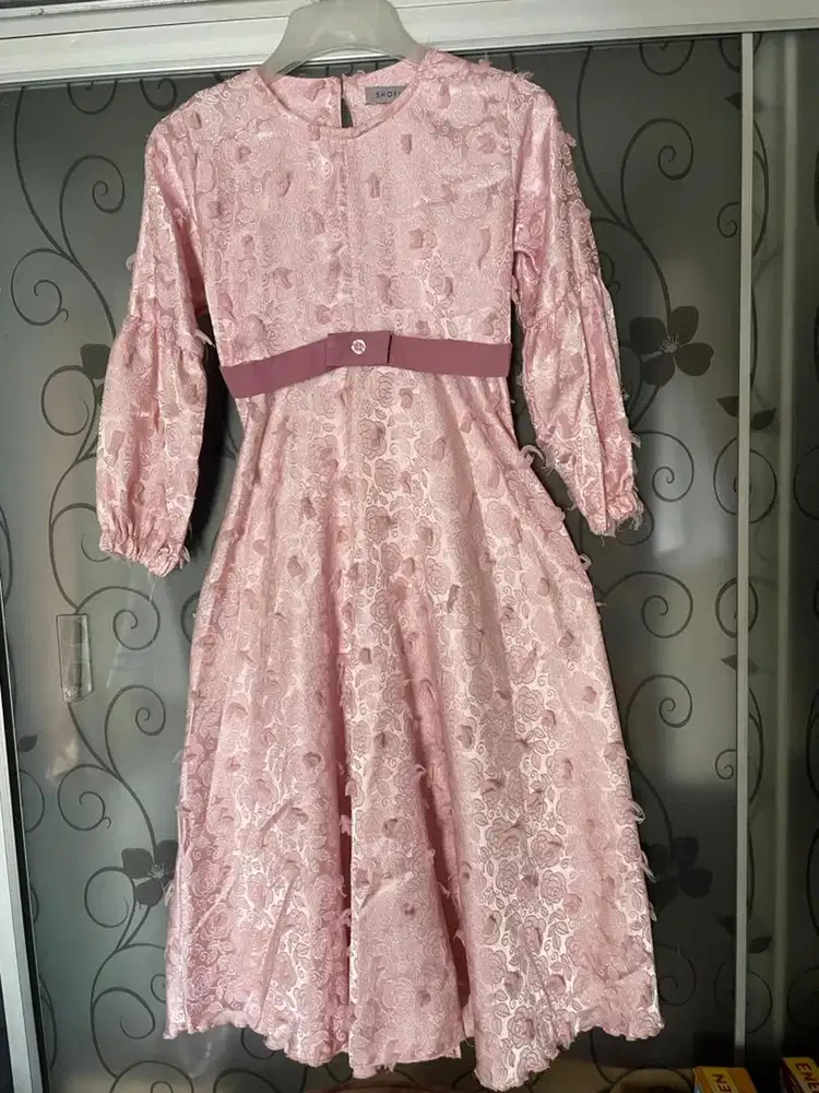 PRELOVED DRESS/GAMIS QUEENARA RUBIA PINK XS-S by SHOFIYA, JNT/AMBIL