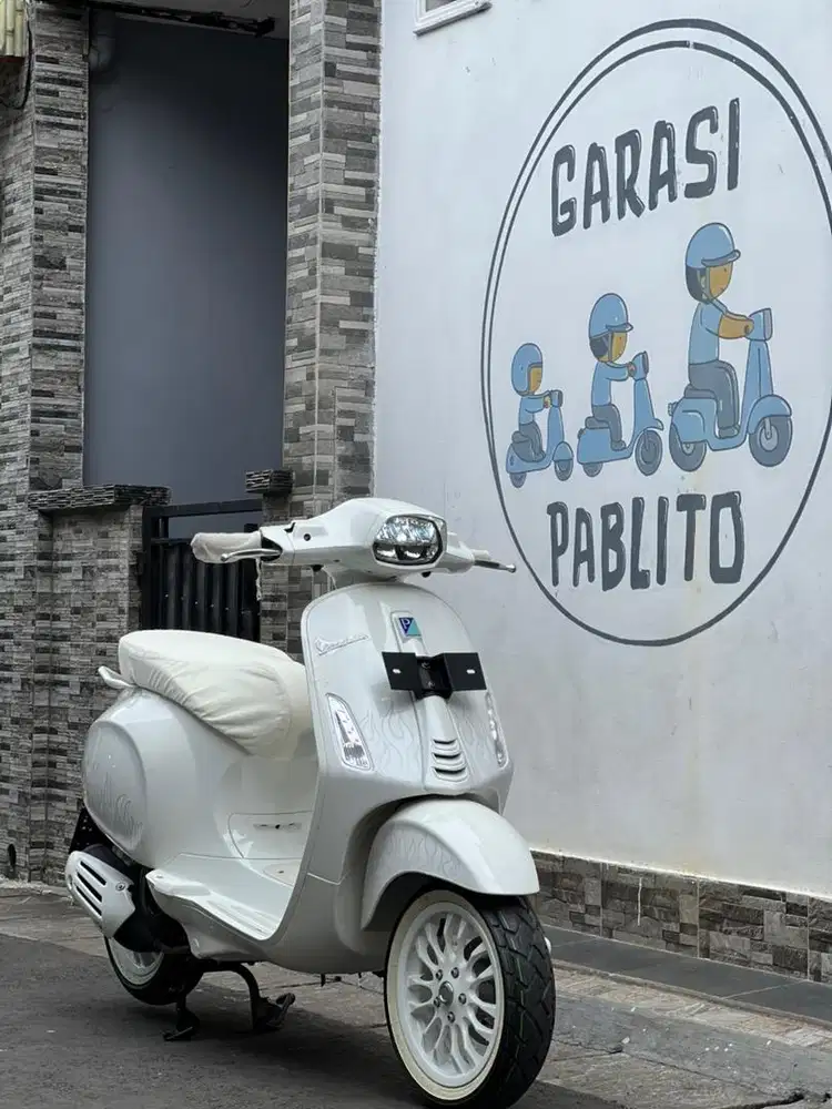 Vespa sprint justin bieber brand new