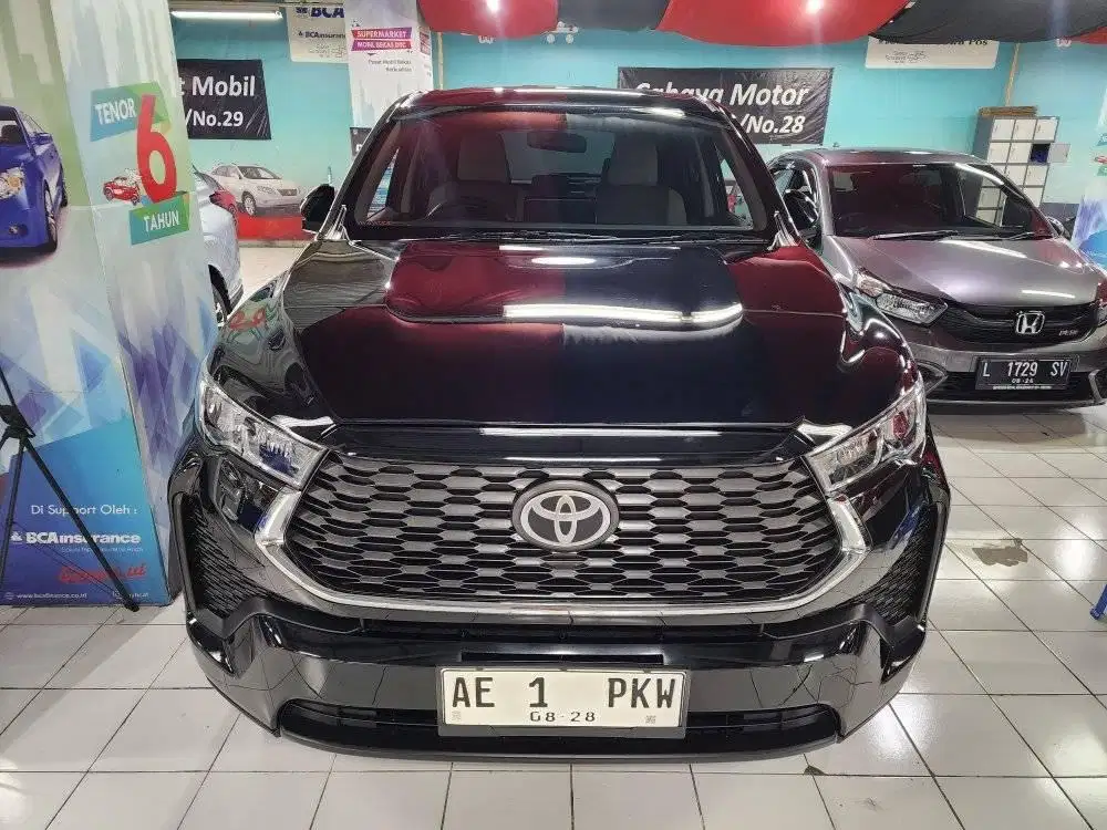 TOYOTA INNOVA ZENIX 2.0 V BENSIN MATIC 2023 HITAM SURABAYA