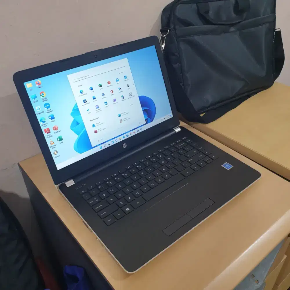 HP 14 - CELERON N3060 - 4GB - SSD 128 - HDD 500GB