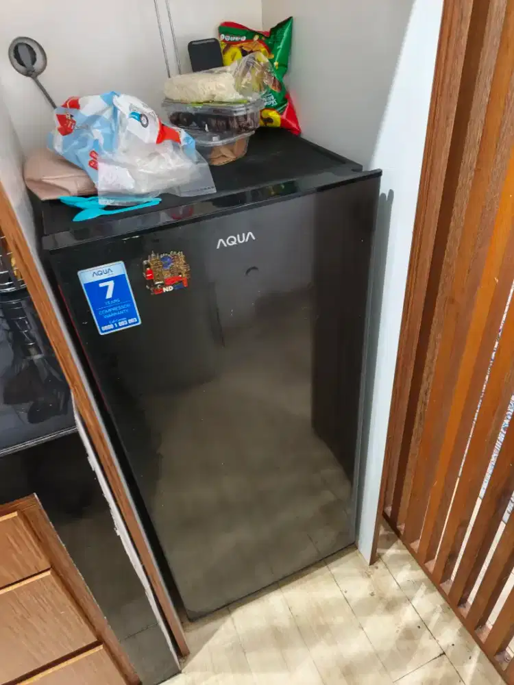 Kulkas 1 (Satu) Pintu AQUA Bekas