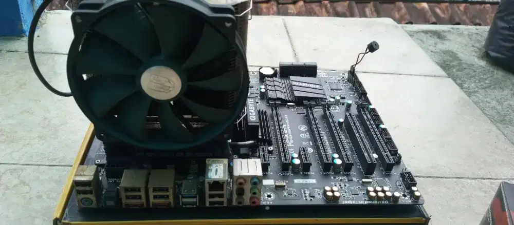 Paket AMD FX-8350 | AM3+ | RAM 18GB Corsair | HSF Deepcool Lucifer