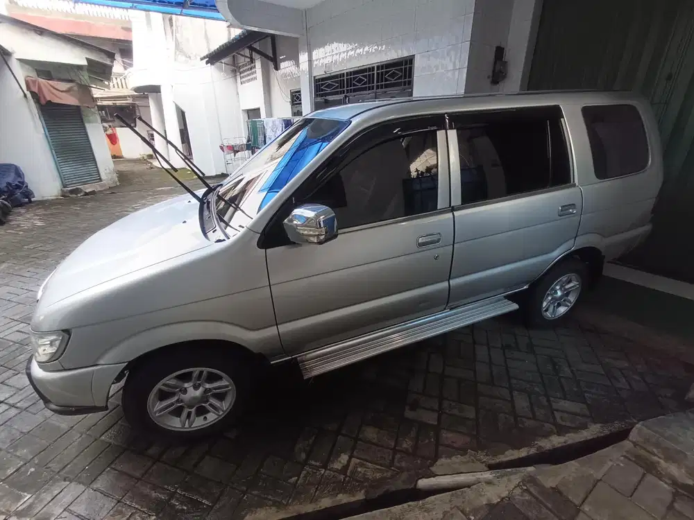 Isuzu Panther 2010 Diesel