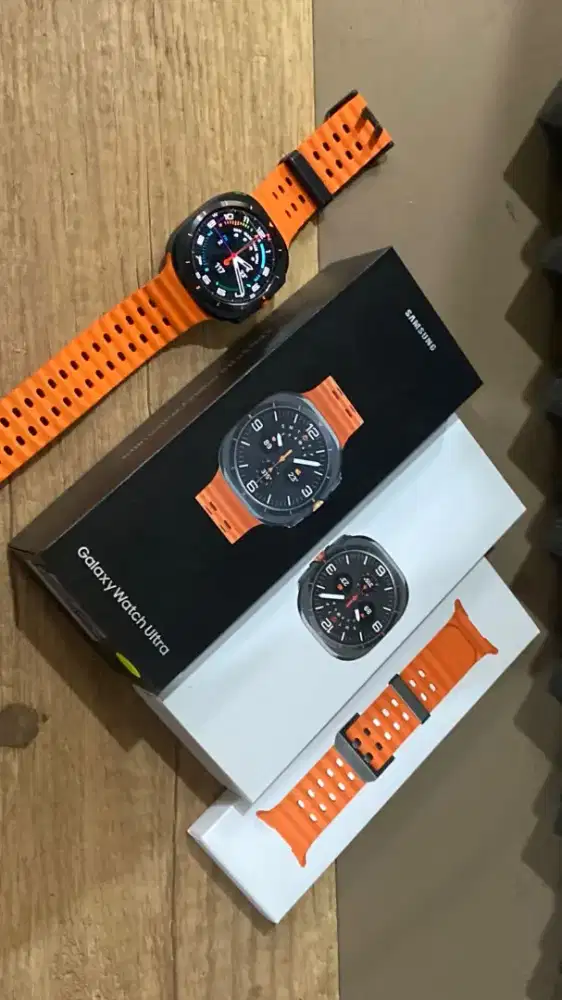 SAMSUNG GALAXY WATCH ULTRA -TITANIUM GRAY