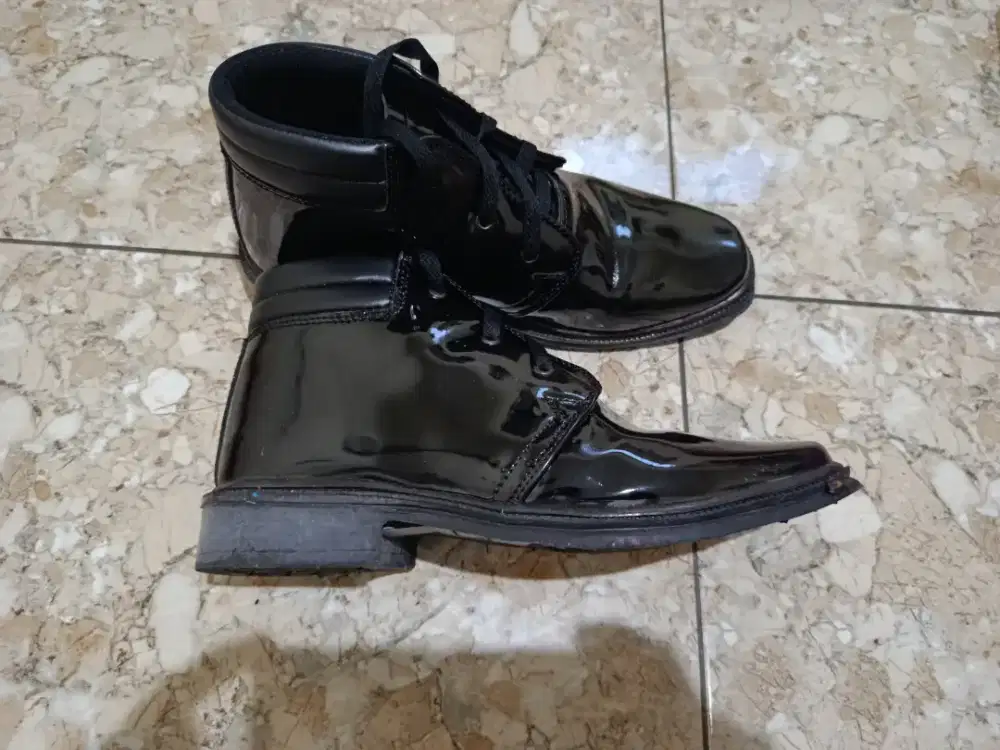 Sepatu PDH pria size 40 Hitam