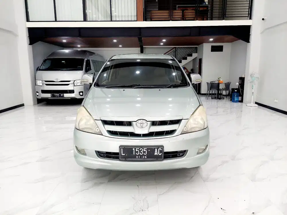 Toyota Kijang Innova 2.0 G manual 2005 Bensin