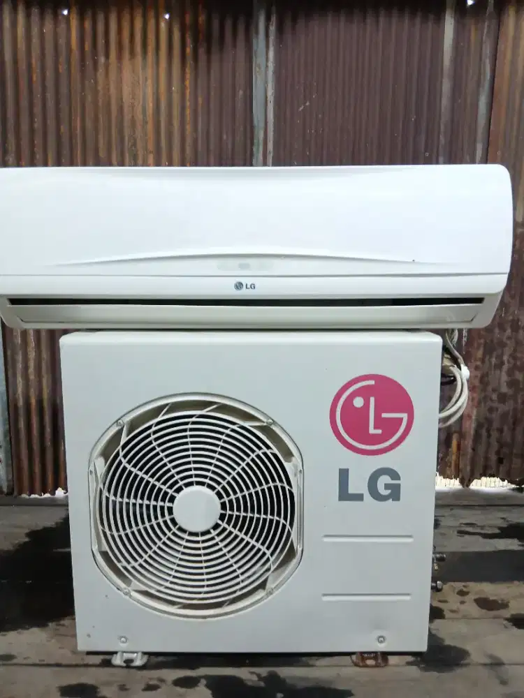 MENJUAL AC BEKAS 1/2 PK KOMPLIT