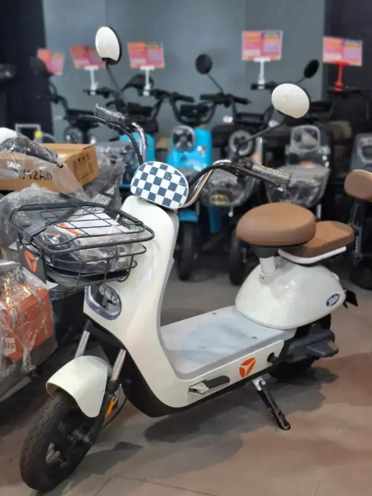 Cuci gudang sepeda listrik awal tahun