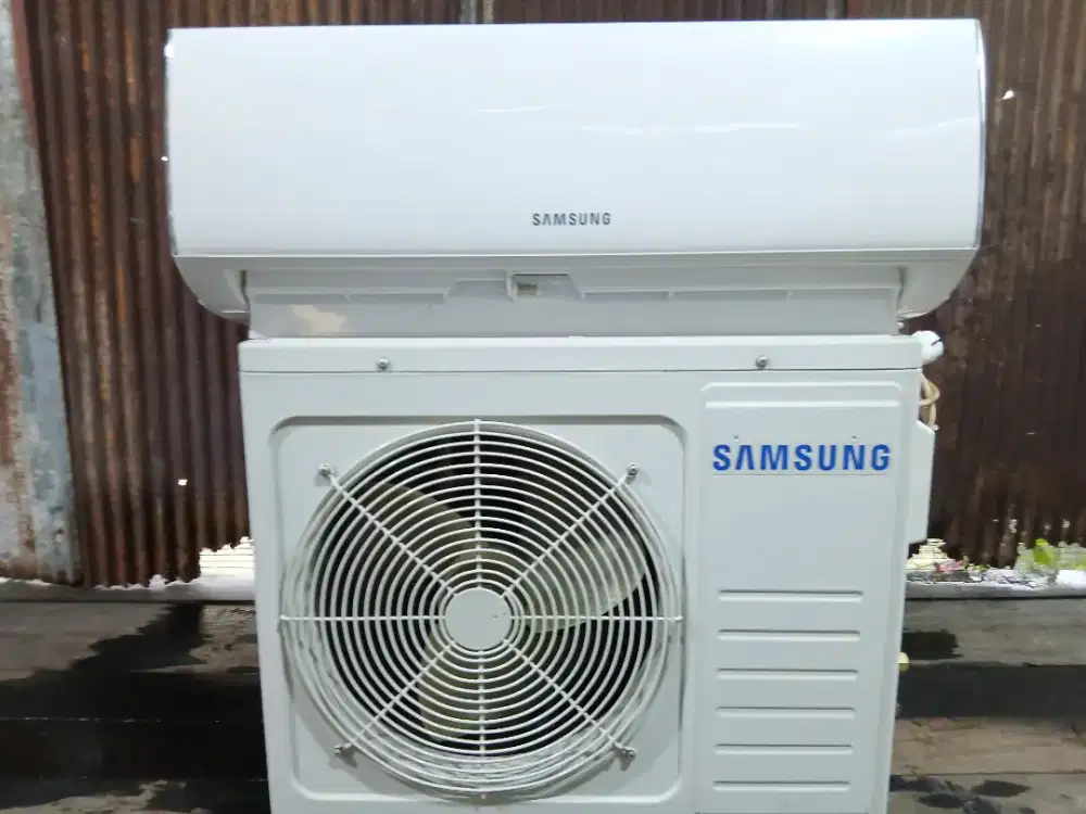 MENJUAL AC BEKAS 1/2 PK KOMPLIT