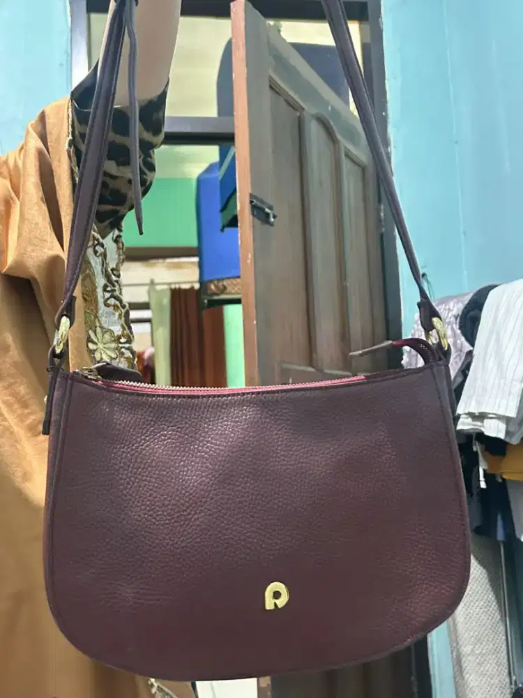 Tas wanita papilon