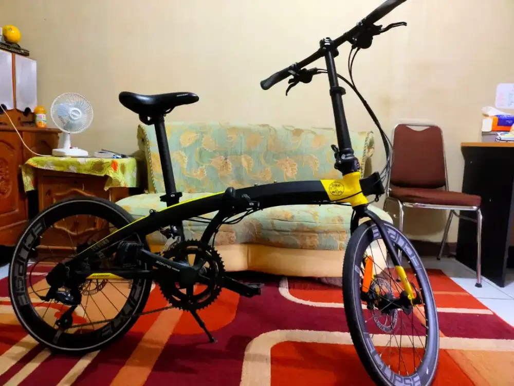 Sepeda lipat Ecosmo Z9 Bike To Work Edition