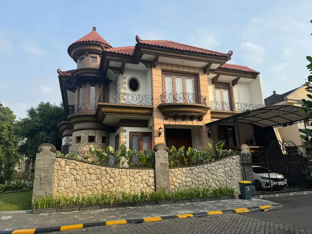 Rumah Castle Hoek Furnished Siap Huni di Puspita Loka BSD CITY