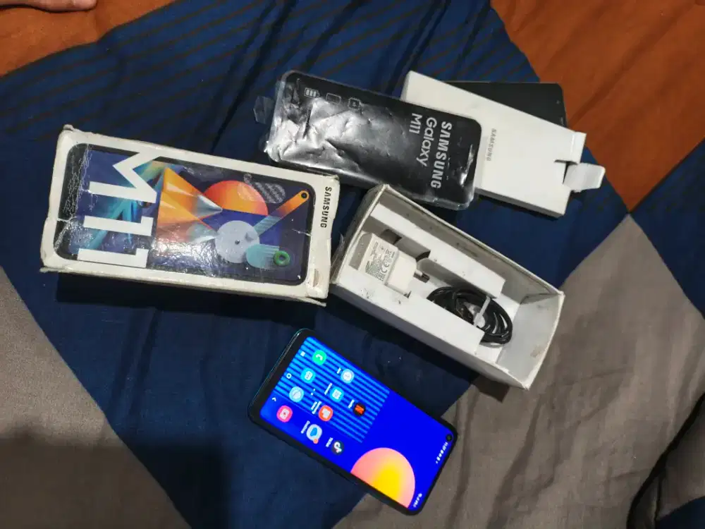 Samsung galaxy M11 3/32 Normal Siap pakai
