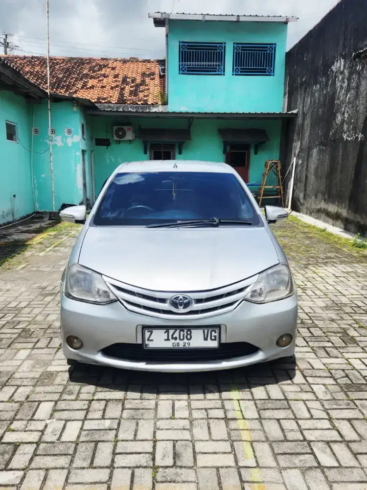 Toyota Etios Valco 1.2 E M/T 2013 siap pake