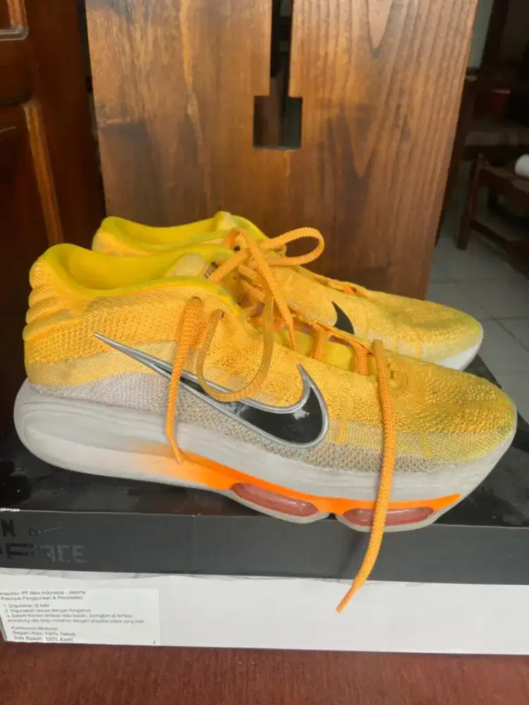 Sepatu Basket Nike G.T Hustle 3 EP Wembayanma UK 9.5