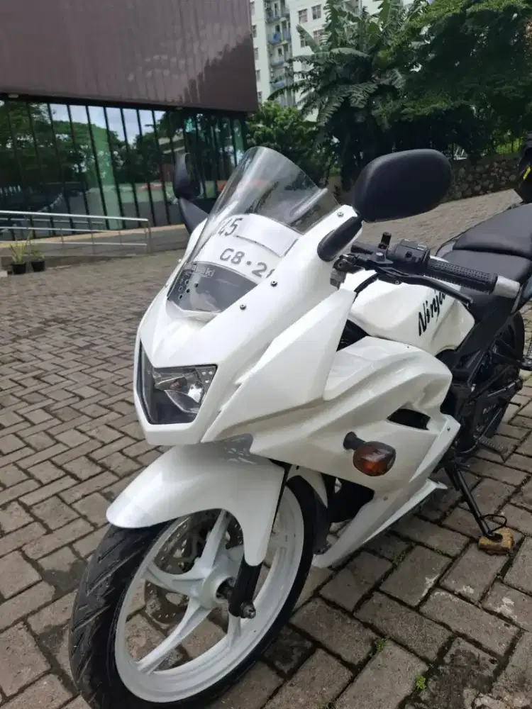 jual ninja rr tahun 2012 warna putih