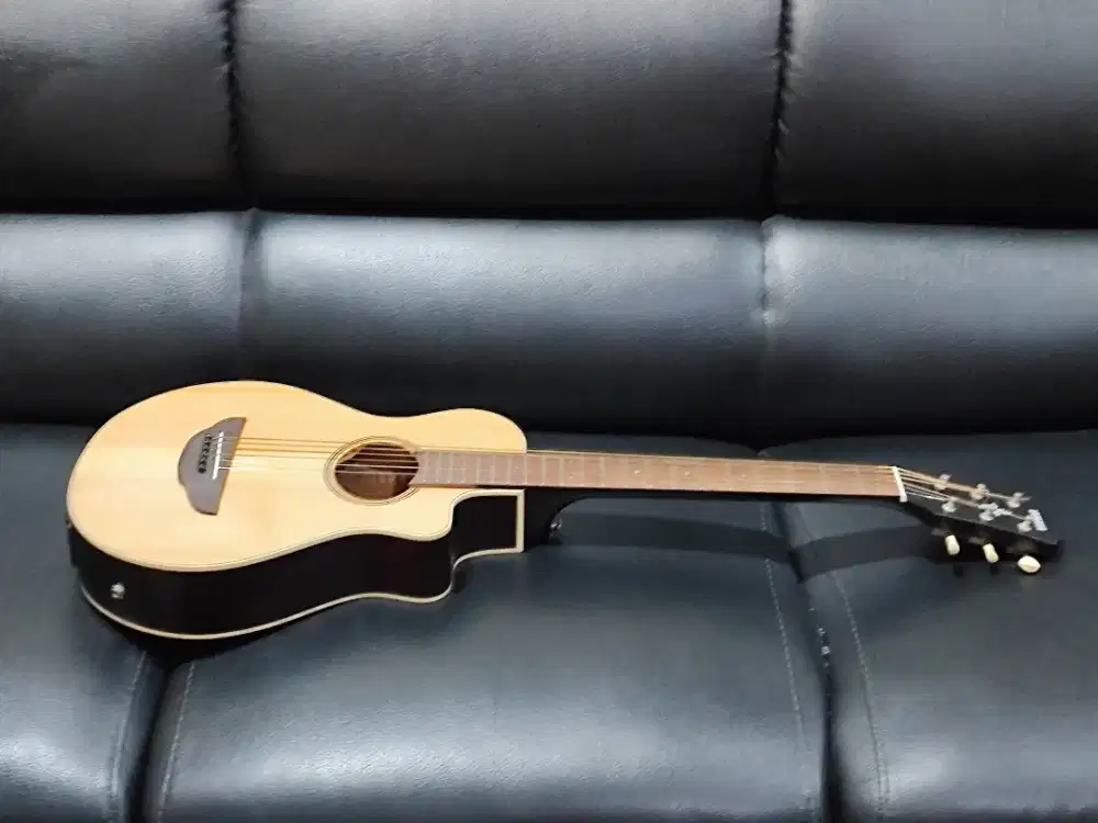 Gitar Akustik Elektrik Yamaha APX T2