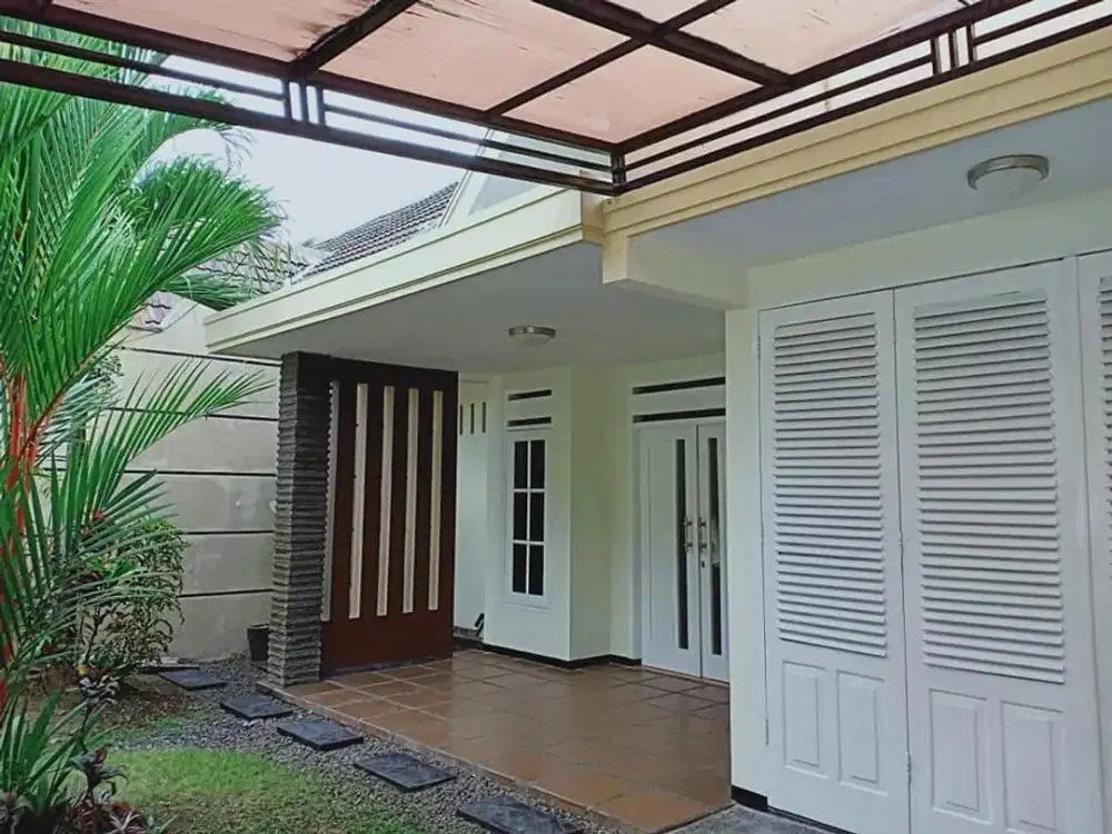 DIJUAL SEGERA Rumah Luas Dekat Kampus Widyagama, Sekolah Hwa ind Burobudur Malang