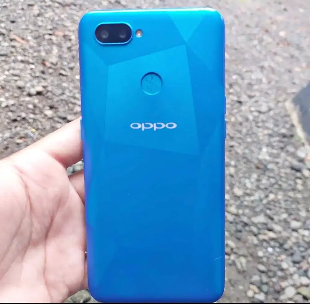 Oppo a12 3)32 gb