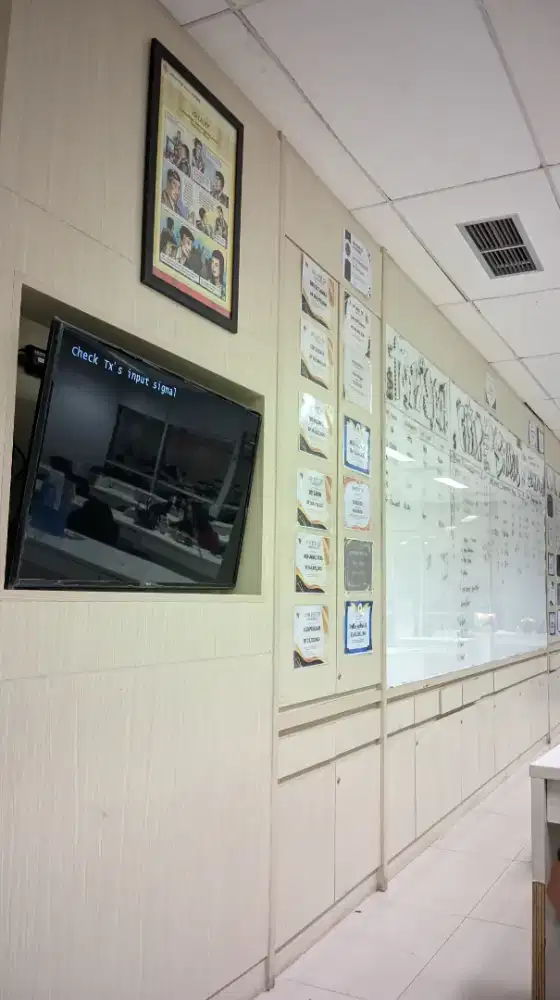 Staff office dan marketing