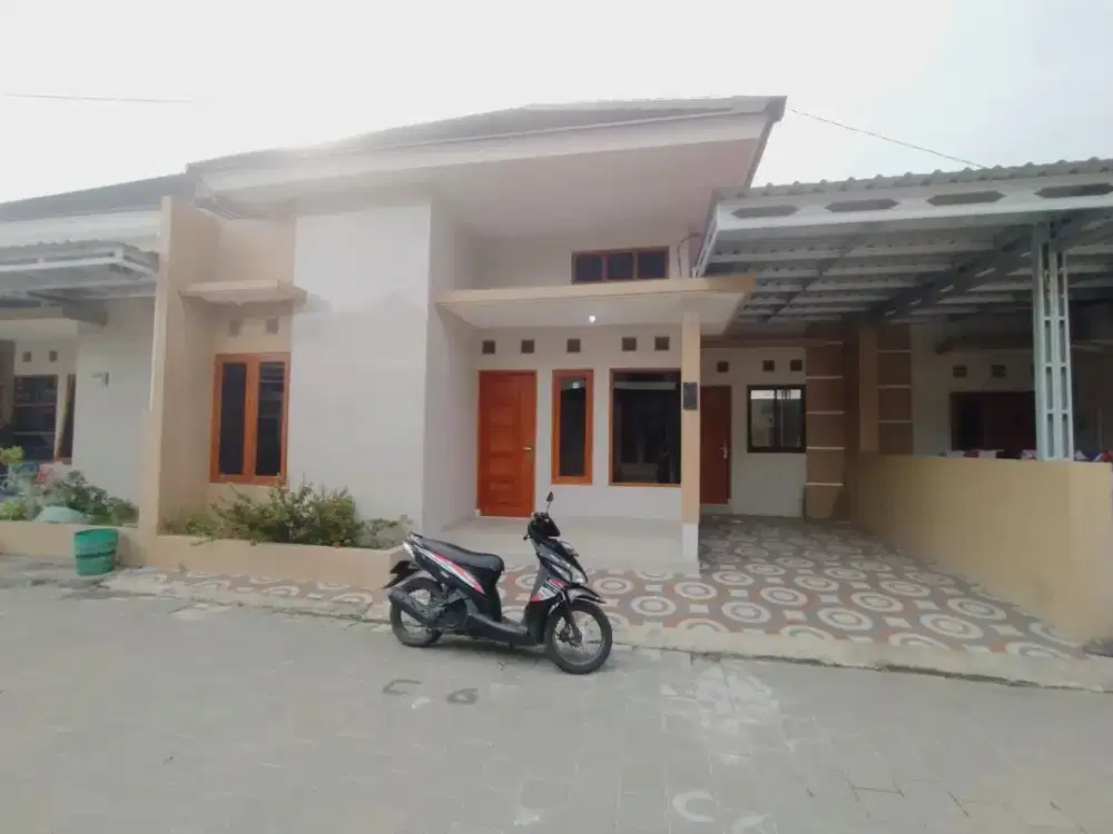 Disewakan Rumah Bagus lokasi Waru, Gentan