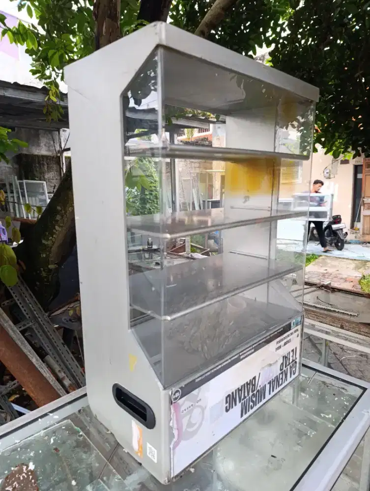 Jual Etalase rokok second, Lok Pamulang Barat, Tangsel