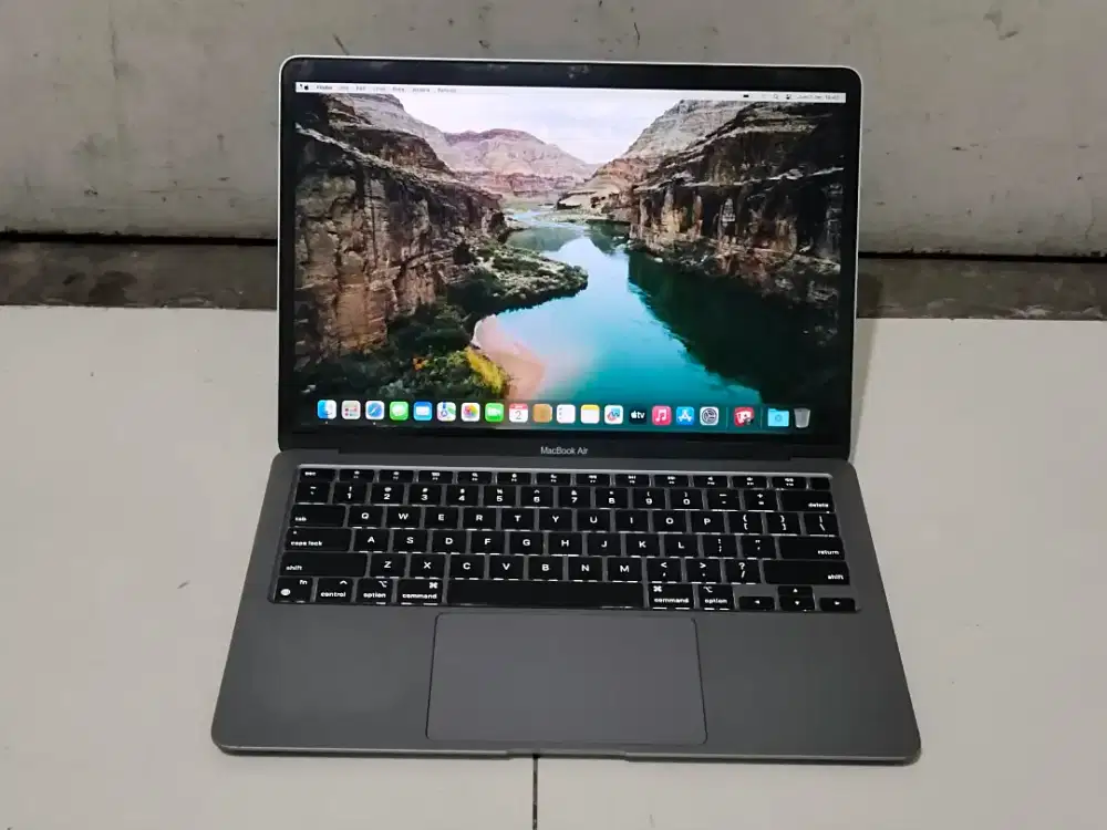 Macbook air m1 2020 ram 8 gb ssd 128 gb