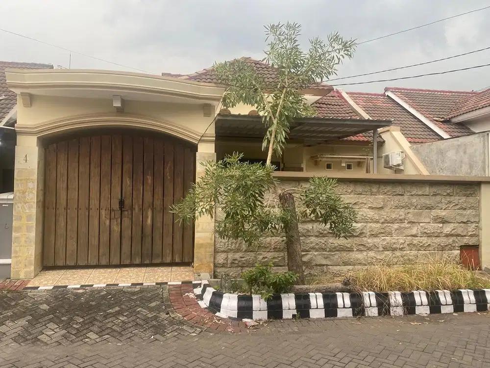 DIKONTRAKAN RUMAH WARU SIDOARJO PERUM GRAHA TIRTA DEKAT DELTASARI