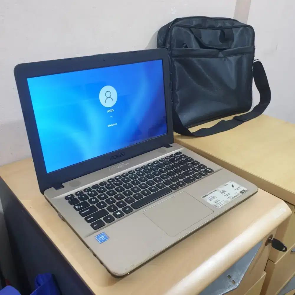 ASUS X441N - N3350 - 4GB - SSD 128GB - 14 INCH