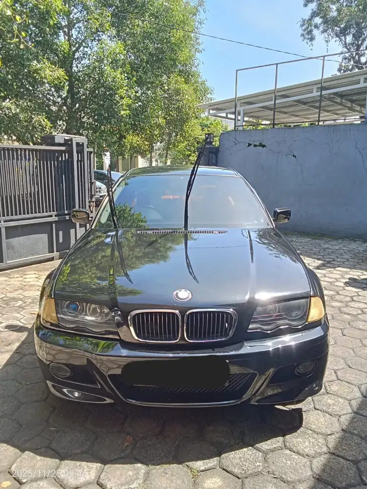 BMW 318i 2001 Bensin