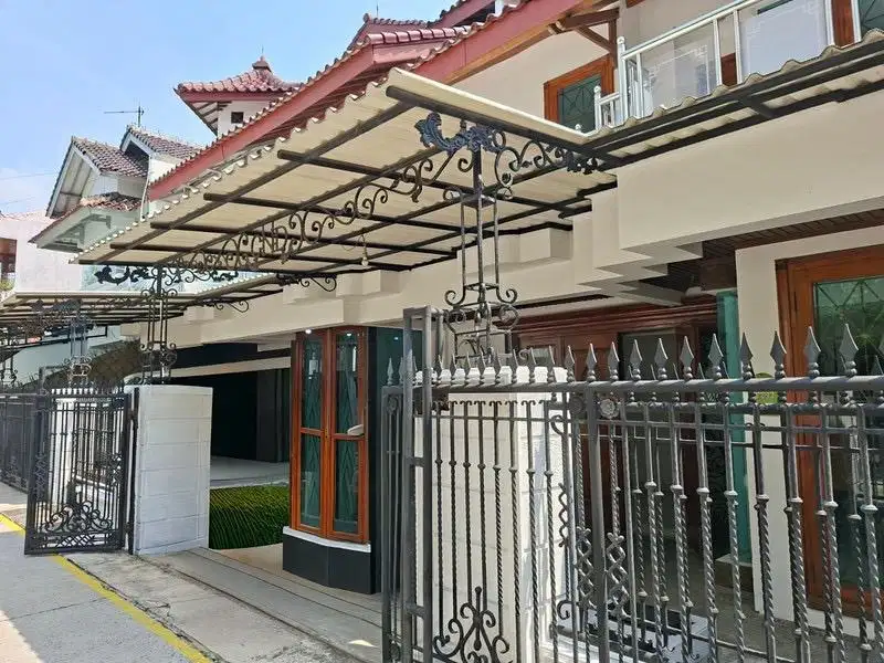 Rumah 3 Lantai Kelapa Gading