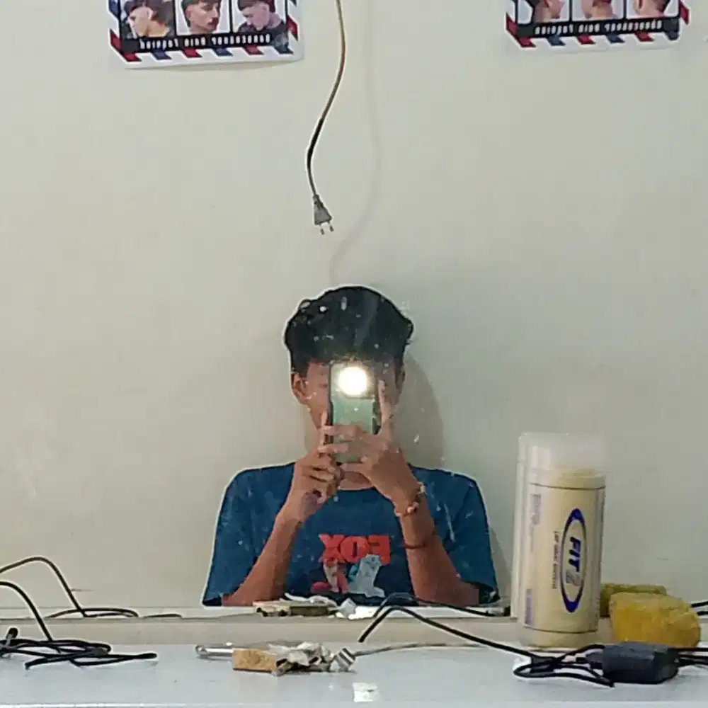 mencari lowongan kerja