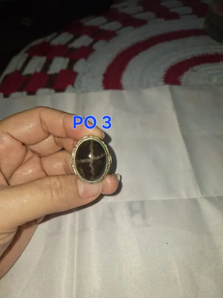 Batu cincin tapak jalak 
Hitam garis perak 
Po 03 Ring perak alpaca 
B