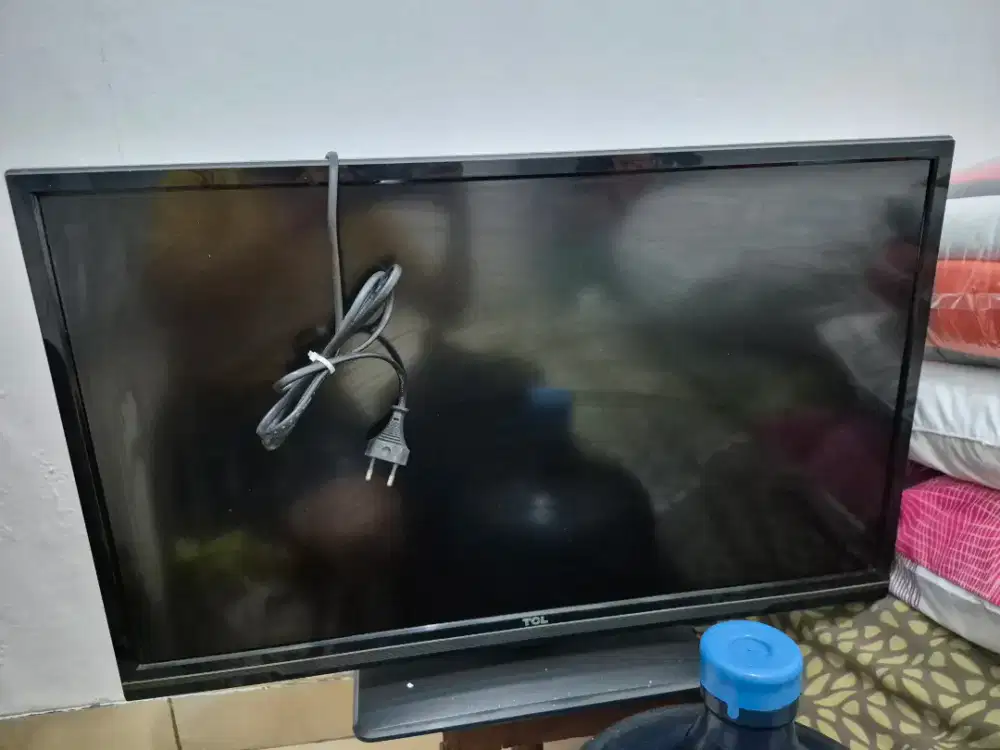 TV TCL L32E3000