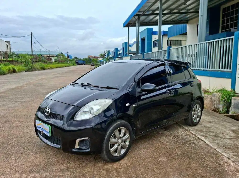 Toyota Yaris J AT 2013