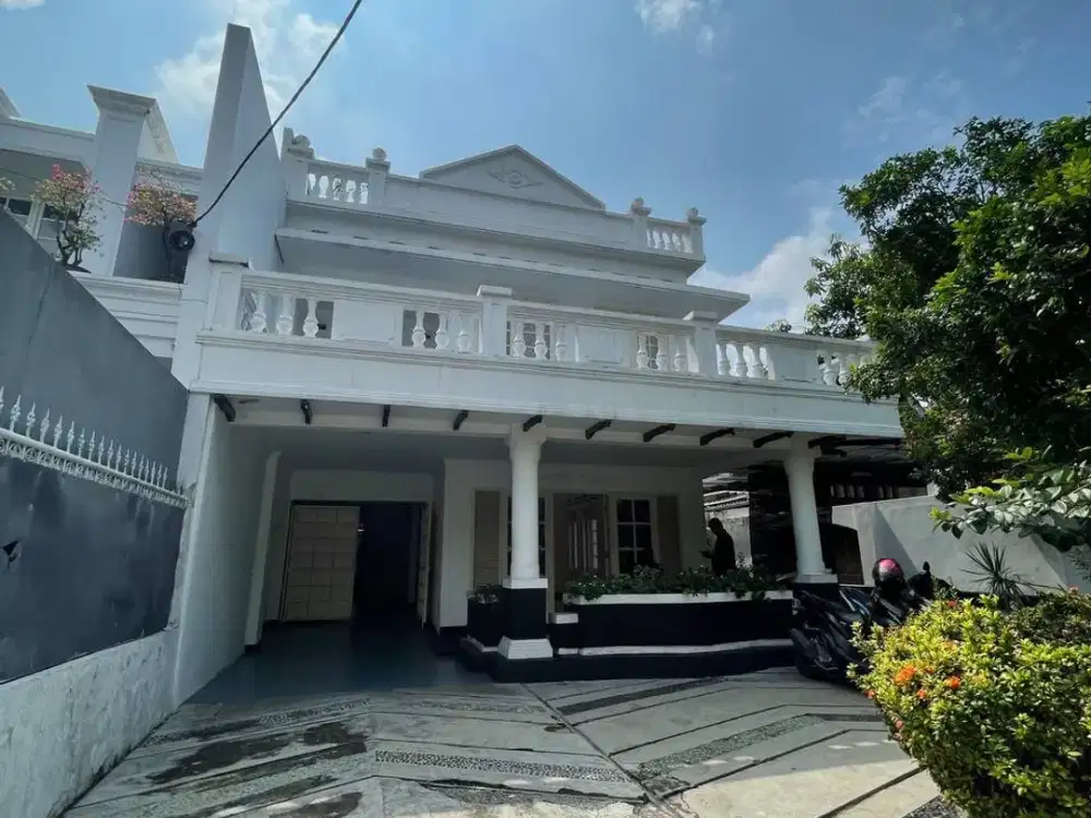 Disewakan Rumah Ry Darmo Pusat Kota Surabaya