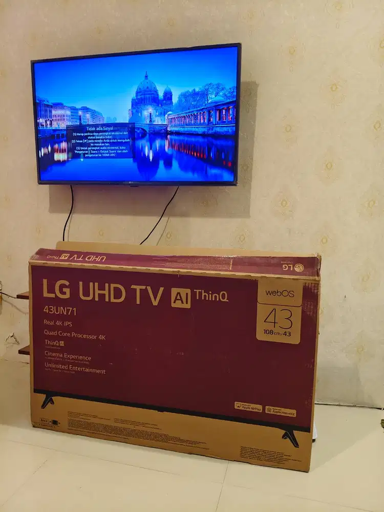 LG Smart TV 4K UHD 43 Inch